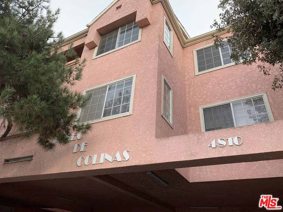 4810 S La Brea Avenue #107