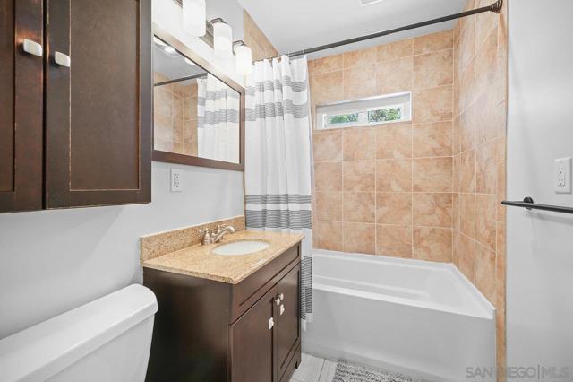 8787 Washington Avenue, La Mesa CA: https://media.crmls.org/mediaz/796618d7-864a-416b-93aa-9e1ab66c36f1.jpg
