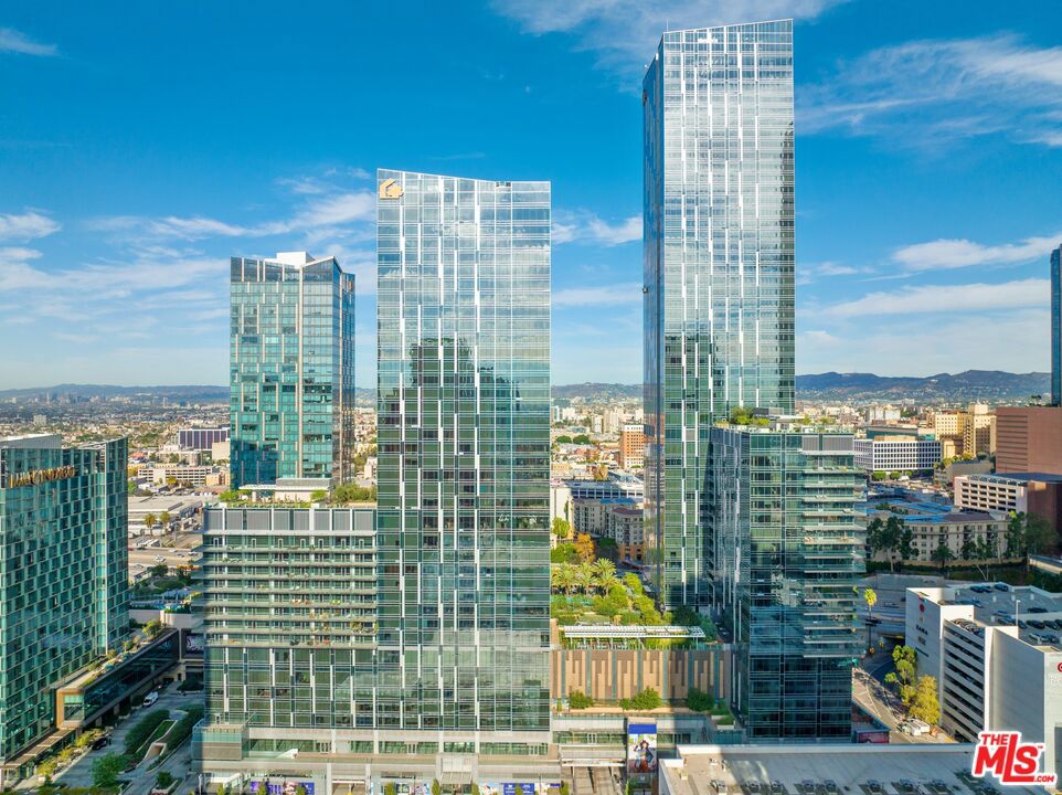 877 Francisco Street #808