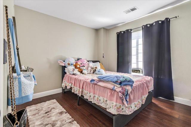 1037 Vista Avenue, Soledad CA: https://media.crmls.org/mediaz/79685e1a-5bb6-4e8c-b665-e7e7b9ed79fc.jpg