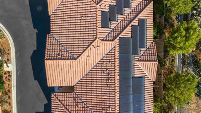 3135 Linwood St, Vista CA: https://media.crmls.org/mediaz/7968994a-93c2-4a3d-9107-2d7bc139c06d.jpg