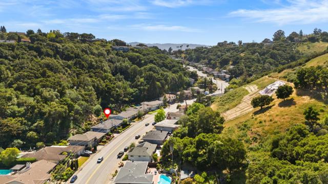 3155 Brittan Avenue, San Carlos CA: https://media.crmls.org/mediaz/7968eb03-a81a-4614-acdb-8b1f0fc852e8.jpg