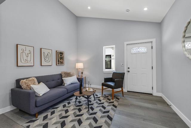 35 Arch Street, Redwood City CA: https://media.crmls.org/mediaz/796966eb-aa20-45ce-bdf1-6413da8f09b6.jpg