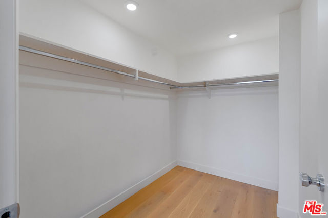 10501 Wilshire Boulevard, Los Angeles CA: https://media.crmls.org/mediaz/7969764d-8ec2-43ab-b60e-b34a32955946.jpg