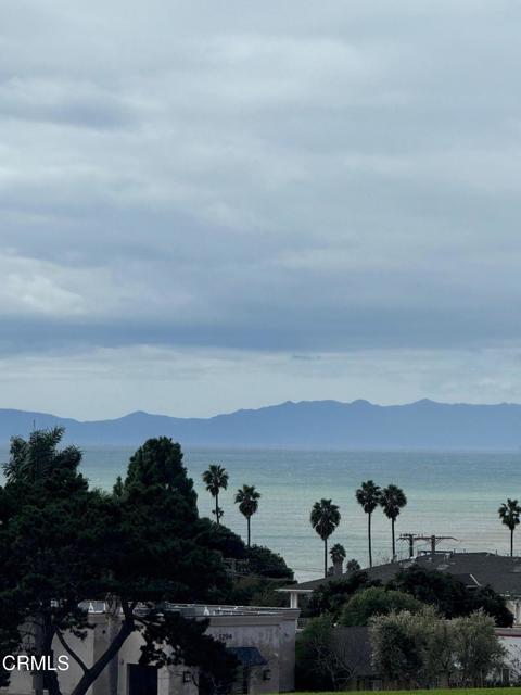 Detail Gallery Image 2 of 55 For 925 Vallecito Dr, Ventura,  CA 93001 - 2 Beds | 2/1 Baths