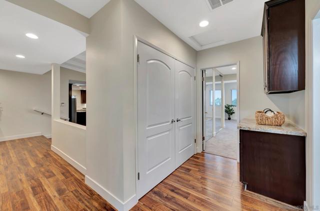 2238 Tokalon St, San Diego CA: https://media.crmls.org/mediaz/796a058b-9567-4798-9624-3abc8084c01c.jpg