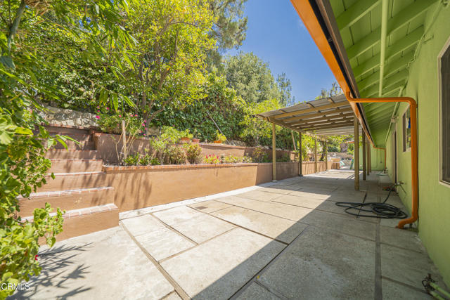 3553 Pontiac Street, La Crescenta CA: https://media.crmls.org/mediaz/796a1798-3454-489b-9b14-672acec20a79.jpg