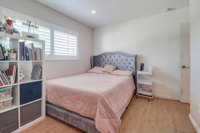 1737 Melrose Ave, Chula Vista CA: https://media.crmls.org/mediaz/796a4653-749d-4a06-aaa0-7be94c12237c.jpg