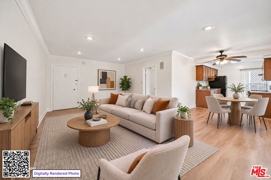 1215 N Hayworth Avenue #203