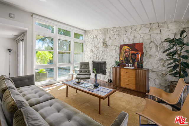 1856 Hi Point Street, Los Angeles CA: https://media.crmls.org/mediaz/796ad678-49fe-4a9d-9492-e301dffe2ac0.jpg