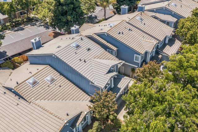 1789 Corte Sueno, Livermore CA: https://media.crmls.org/mediaz/796b0be0-87fc-4602-829d-dbe582627567.jpg