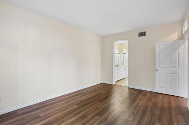 12670 Springbrook Dr, San Diego CA: https://media.crmls.org/mediaz/796b8970-6aed-4c9c-96bb-e0776fb84a5d.jpg