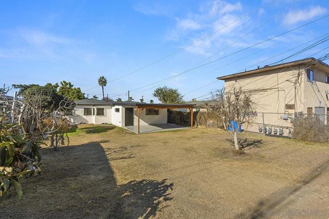 745 West St, San Diego CA: https://media.crmls.org/mediaz/796baeb3-4a25-4716-863e-bf85b8d9e50b.jpg