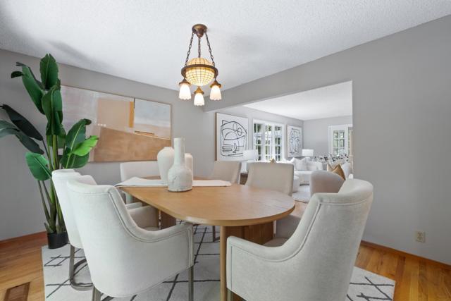 949 Wing Place, Stanford CA: https://media.crmls.org/mediaz/796bda1b-39c9-4bcf-9c21-5ca6e7708a1f.jpg