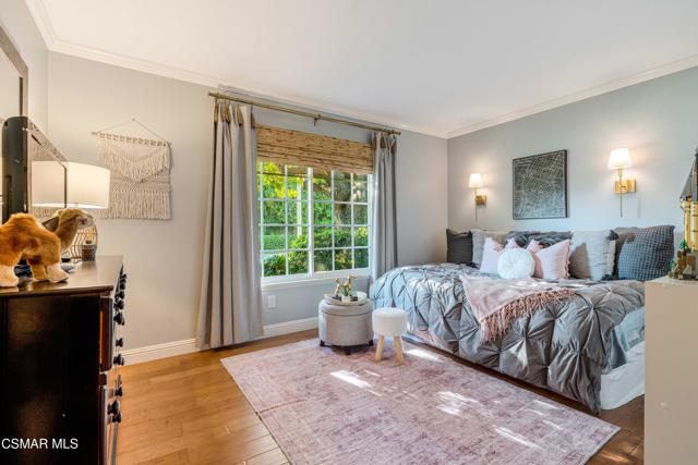 552 Longbranch Road, Simi Valley CA: https://media.crmls.org/mediaz/796c194a-d80f-403f-98c0-36ad876eb0f8.jpg