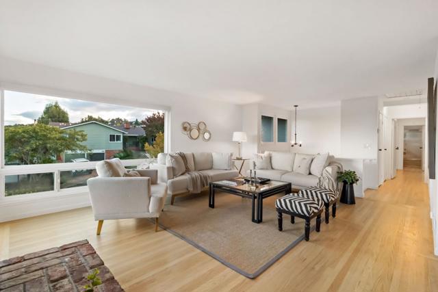 3848 Vineyard Drive, Redwood City CA: https://media.crmls.org/mediaz/796c7571-bcc4-4dbc-b3a7-f32e4fc1d0af.jpg