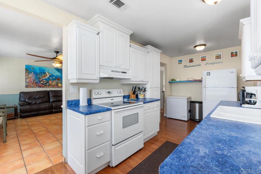 3240 Calle Osuna - photo 16