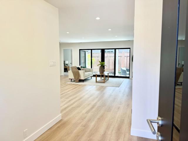 3845 East Lake Way, Redwood City CA: https://media.crmls.org/mediaz/796cdab9-114f-434d-8286-53118e7b2db5.jpg
