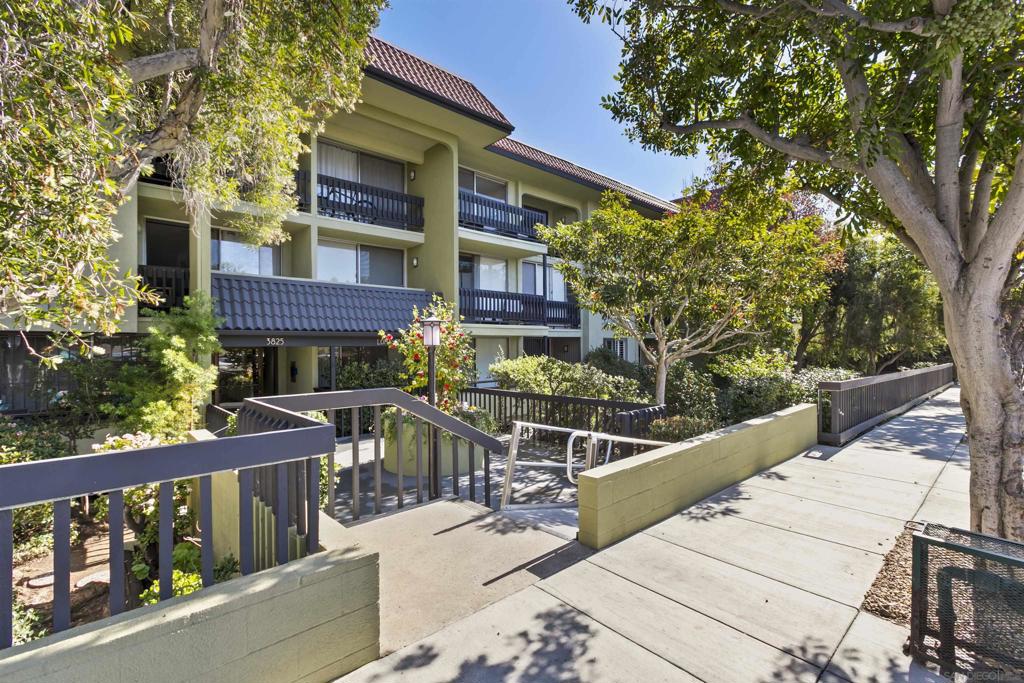 3825 Centre - photo 19