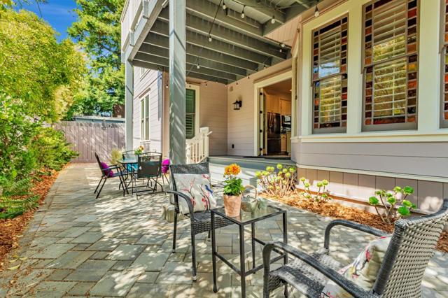 512 2nd Street, Santa Cruz CA: https://media.crmls.org/mediaz/796ded52-f98f-4fcc-97d5-5ca1bde25935.jpg