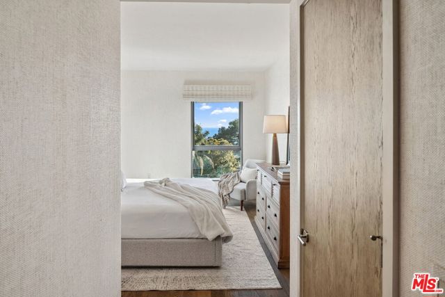 1755 Ocean Avenue, Santa Monica CA: https://media.crmls.org/mediaz/796fde55-2f79-4436-b52f-1c8c29e546ab.jpg