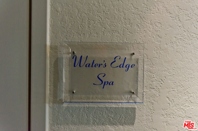 4335 S Marina City Drive, Marina del Rey CA: https://media.crmls.org/mediaz/79736c94-bf56-4cf5-8bd0-851428181d98.jpg