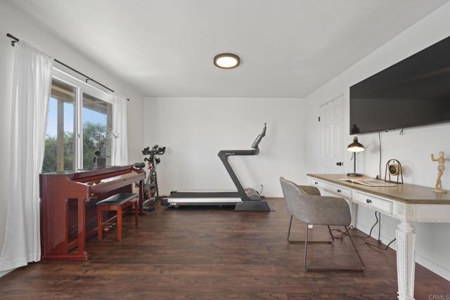 575 Otay Lakes Rd, Chula Vista CA: https://media.crmls.org/mediaz/797372fc-e86f-4b4d-b699-861314f2b877.jpg
