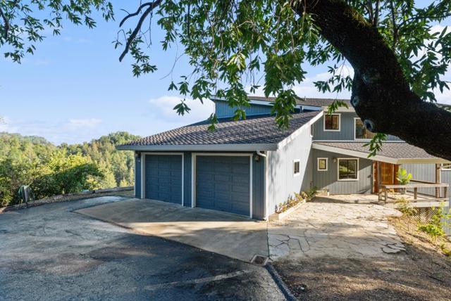 21006 Bear Creek Road, Los Gatos CA: https://media.crmls.org/mediaz/79746be7-25ef-44d9-87d3-b676c266c39a.jpg