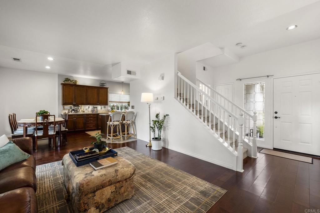 730 Foxhall Court - photo 4