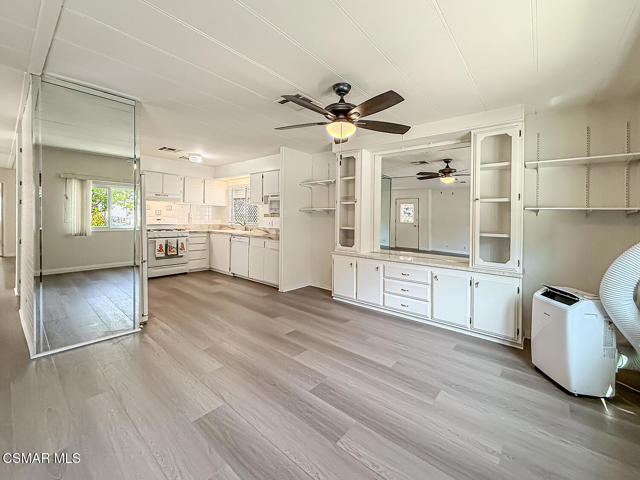 27 Irena Avenue, Camarillo CA: https://media.crmls.org/mediaz/7975cb3d-82b3-4c0d-865c-6423c722d2a9.jpg