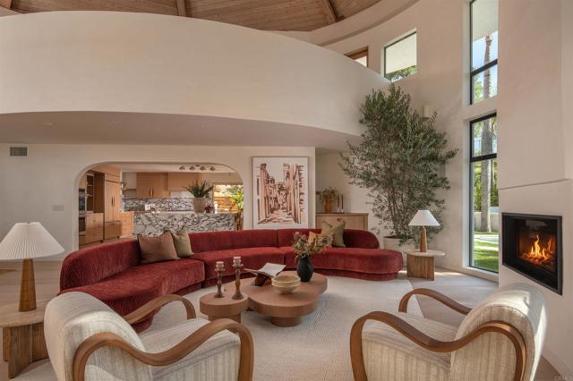 Detail Gallery Image 6 of 56 For 14847 Vista Del Oceano, Del Mar,  CA 92014 - 5 Beds | 4 Baths