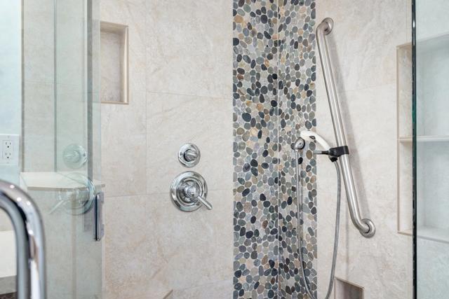 352 Manzanita Avenue, Boulder Creek CA: https://media.crmls.org/mediaz/79769525-623b-49bb-b907-2f88aadc7e77.jpg