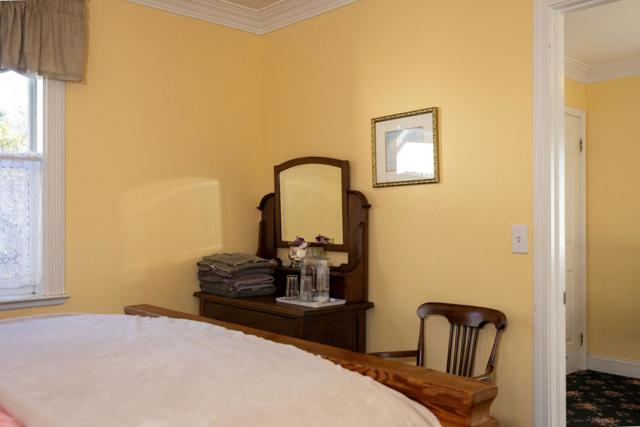 Image 42 of 62 For 393 Stage Road