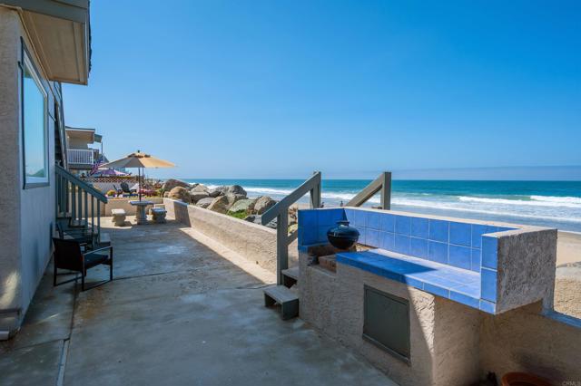 1460 Seacoast Drive, Imperial Beach CA: https://media.crmls.org/mediaz/7977448d-a60d-4721-a82c-0df7fe6c36e3.jpg