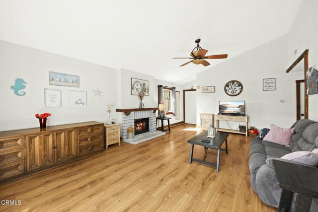 16606 Shinedale Drive, Canyon Country CA: https://media.crmls.org/mediaz/7978c363-1fd5-4fe6-9247-726962a41a7b.jpg