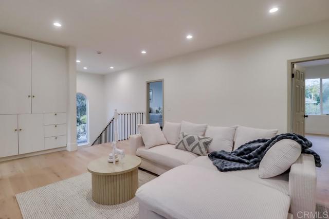 Detail Gallery Image 31 of 75 For 2850 Palmetto Point Ct, Chula Vista,  CA 91915 - 5 Beds | 4/1 Baths