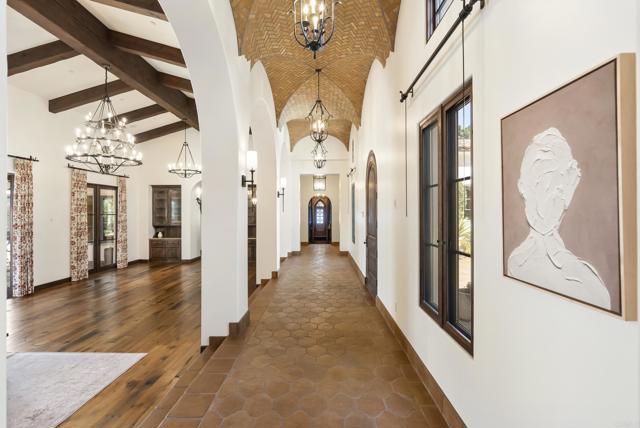 Detail Gallery Image 2 of 31 For 16636 El Zorro Vista, Rancho Santa Fe,  CA 92067 - 5 Beds | 5/4 Baths