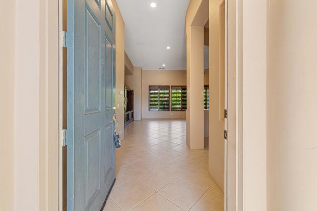 49595 Marne Court, La Quinta CA: https://media.crmls.org/mediaz/7979e5cd-87aa-4e2f-8042-ca45d8567f3a.jpg