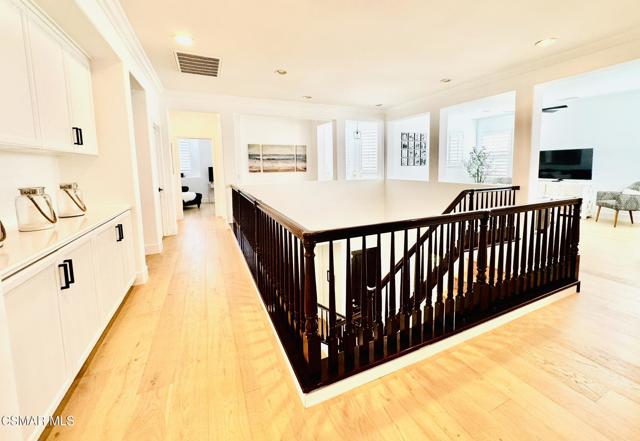 4984 Corral Street, Simi Valley CA: https://media.crmls.org/mediaz/797a08a9-08d6-4230-9889-ee1d77263eda.jpg