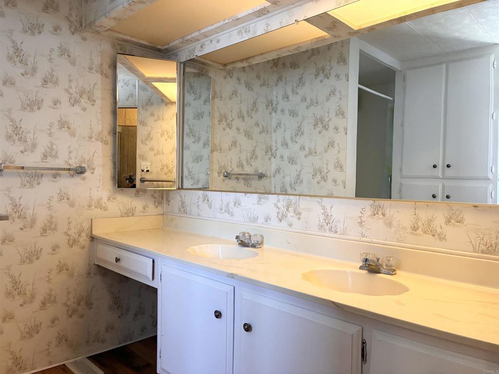 3535 Linda Vista Drive - photo 18