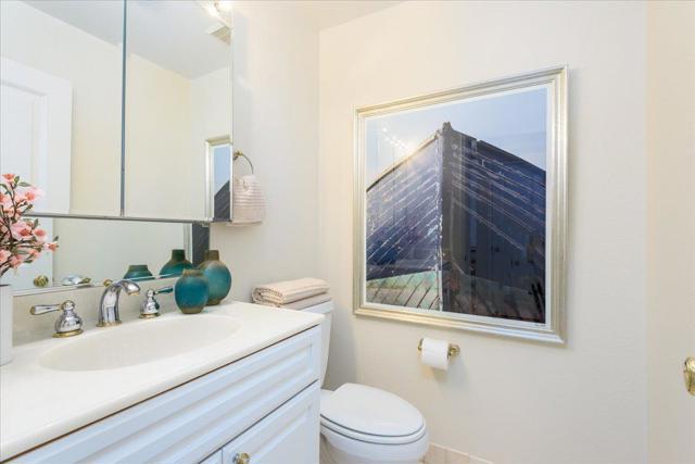 733 Arroyo Leon Drive, Half Moon Bay CA: https://media.crmls.org/mediaz/797abd48-3e75-4ae1-8702-834ee581a072.jpg