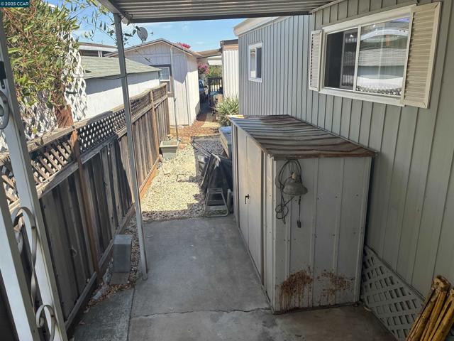 261 Tanbor Way, Pacheco CA: https://media.crmls.org/mediaz/797b76c3-ca2c-41e3-bf91-679bec5e6433.jpg