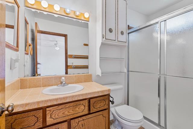 220 Holliday Drive, Hollister CA: https://media.crmls.org/mediaz/797ba257-1eb2-424e-b2e4-089cb4b988a4.jpg