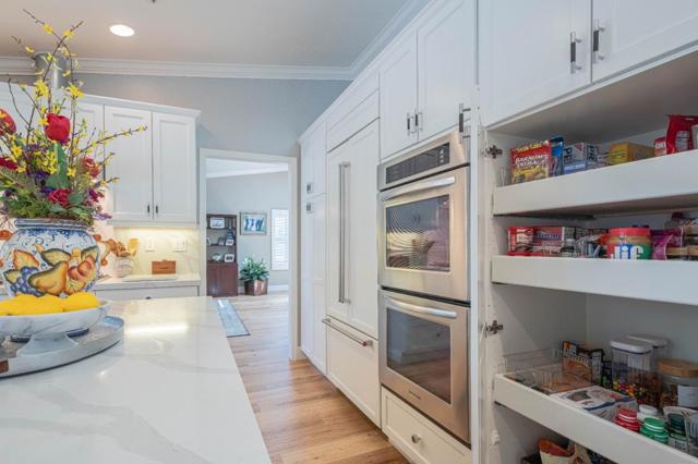 25552 Meadowview Circle, Salinas CA: https://media.crmls.org/mediaz/797bfdce-ef4b-498b-8b58-bccf4b0db69b.jpg