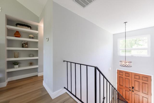 42 Arabian Way, Scotts Valley CA: https://media.crmls.org/mediaz/797c59c0-e594-4d26-b1c4-bf828fad410f.jpg