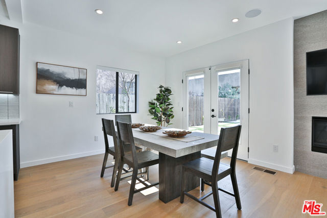 1622 S Mansfield Avenue, Los Angeles CA: https://media.crmls.org/mediaz/797d4218-3338-4f4c-898b-9a26491644a5.jpg