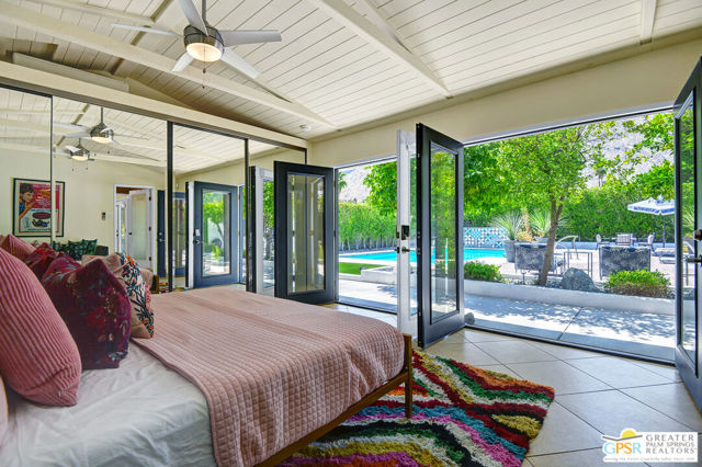 830 N Riverside Drive, Palm Springs CA: https://media.crmls.org/mediaz/797e0ee1-06e4-4387-aafb-c7d65863eb91.jpg