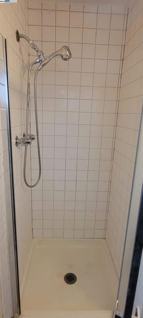 27781 Mandarin Ave, Hayward CA: https://media.crmls.org/mediaz/797f02d9-c8bb-4267-9feb-45a8be3ceb5a.jpg