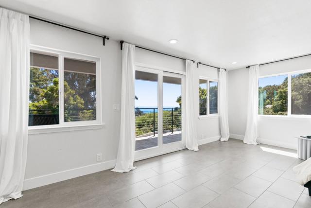 532 Moonrise Lane, Aptos CA: https://media.crmls.org/mediaz/79808a5f-98b0-4f27-bdb5-fe25a757bf96.jpg