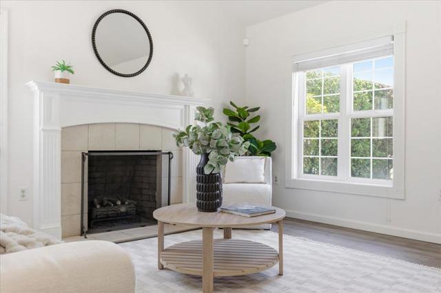 1019 Riverton Drive, San Carlos CA: https://media.crmls.org/mediaz/7980af15-2294-4f19-a6b3-bd0a37bc44a8.jpg